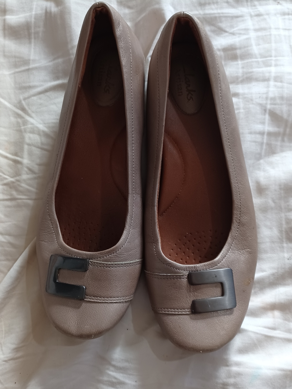 Clarks Women's Taupe Leather Ballet Flats
